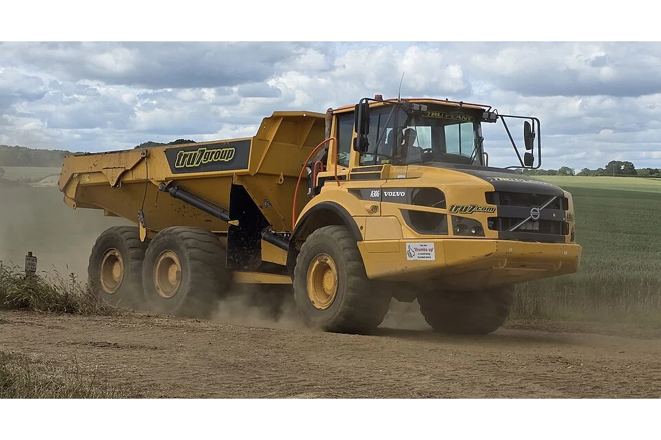 Articulated dump truck 30 t — photo of a Volvo A30G
