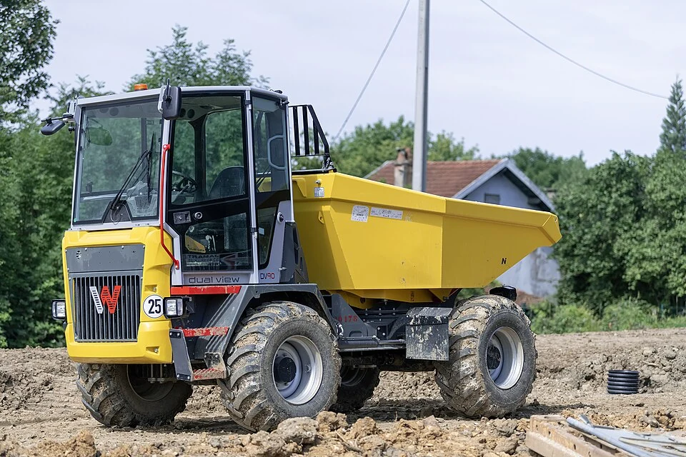 Site dumper 9 t — photo of a Wacker Neuson Dual View DV90