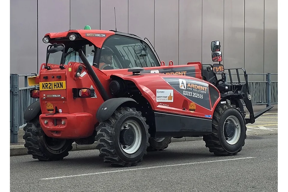 Telehandler 6 m — photo of a Manitou MT625 H