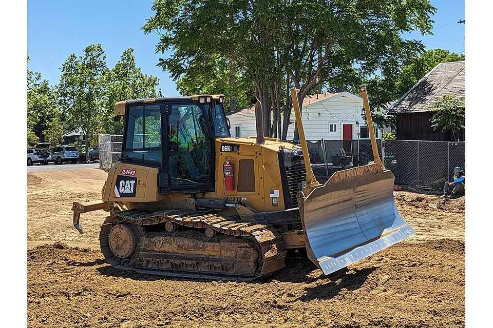 Bulldozer, example machine