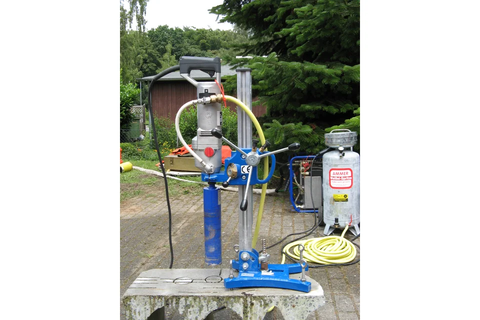 Diamond core drill, example machine