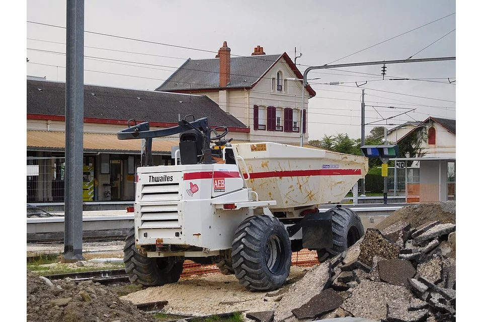 Site dumper, example machine