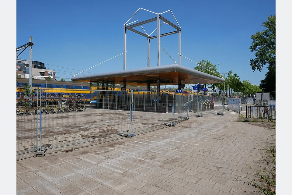 Temporary fencing, example machine